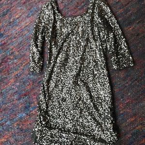 Festive! 3/4 sleeve silver gray sequin dress.